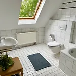 Helles Fuer Bis Zu 4 Personen In Ruhiger Lage Lejlighed