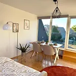 Lejlighed Helles Fuer Bis Zu 4 Personen In Ruhiger Lage Mönchengladbach