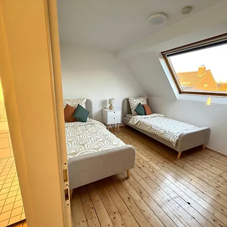 Helles Für Bis Zu 4 Personen In Ruhiger Lage Apartment *