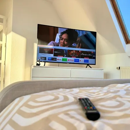 Helles Für Bis Zu 4 Personen In Ruhiger Lage *