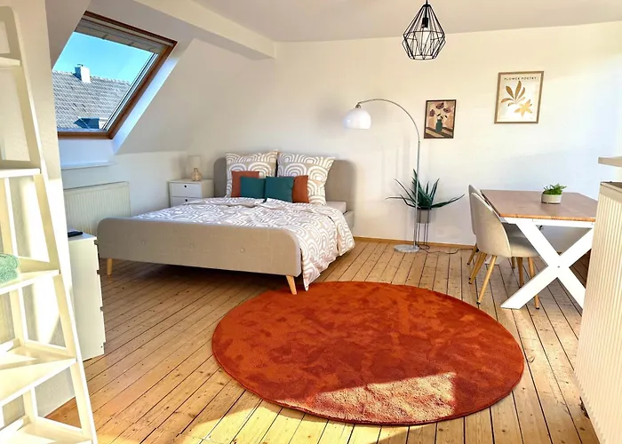 Helles Für Bis Zu 4 Personen In Ruhiger Lage