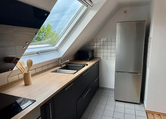 Helles Für Bis Zu 4 Personen In Ruhiger Lage Apartment Mönchengladbach