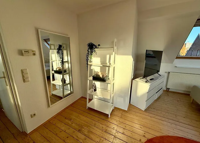 Helles Für Bis Zu 4 Personen In Ruhiger Lage Mönchengladbach